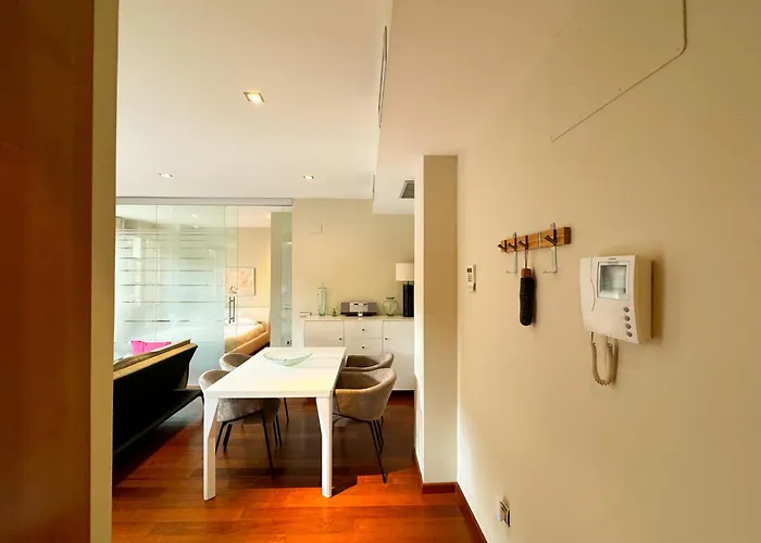 Moderno Apartamento En La Plaza Del Tossal